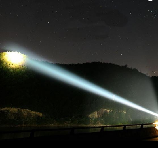 Super Tactische Zaklamp Zoom - De krachtigste ter wereld